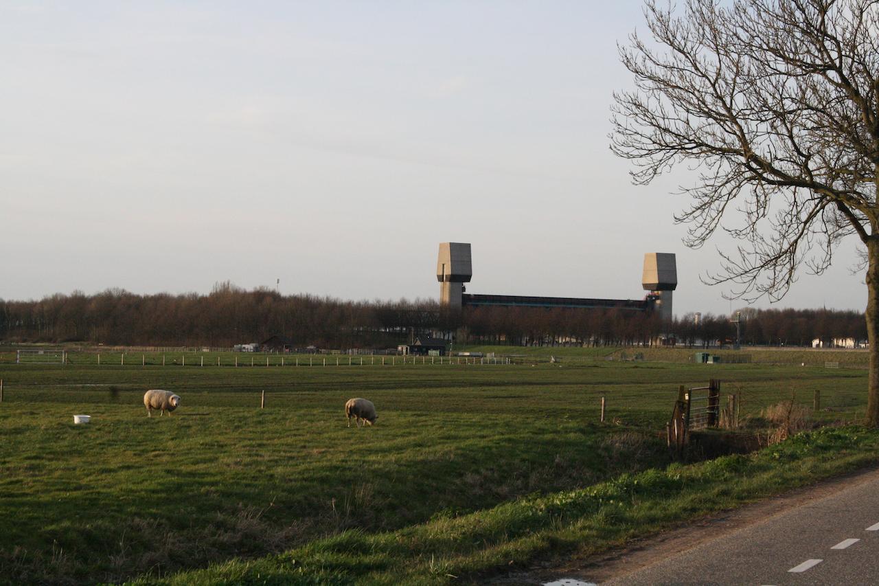De Betuwe Hotel Asch Exterior photo